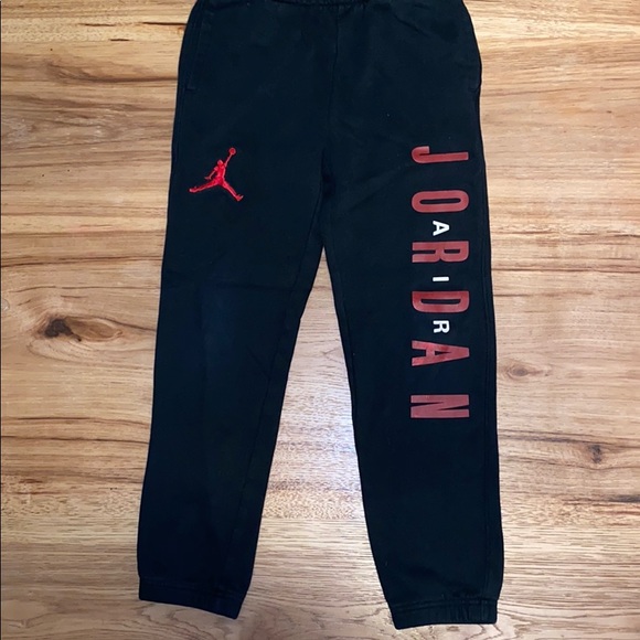Black and red Jordan athletic pants size Medium - Picture 2 of 7